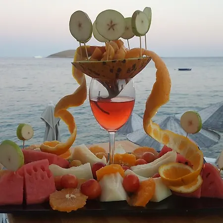 Yali Suites 公寓式酒店