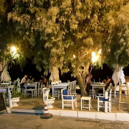 Yali Suites Aparthotel